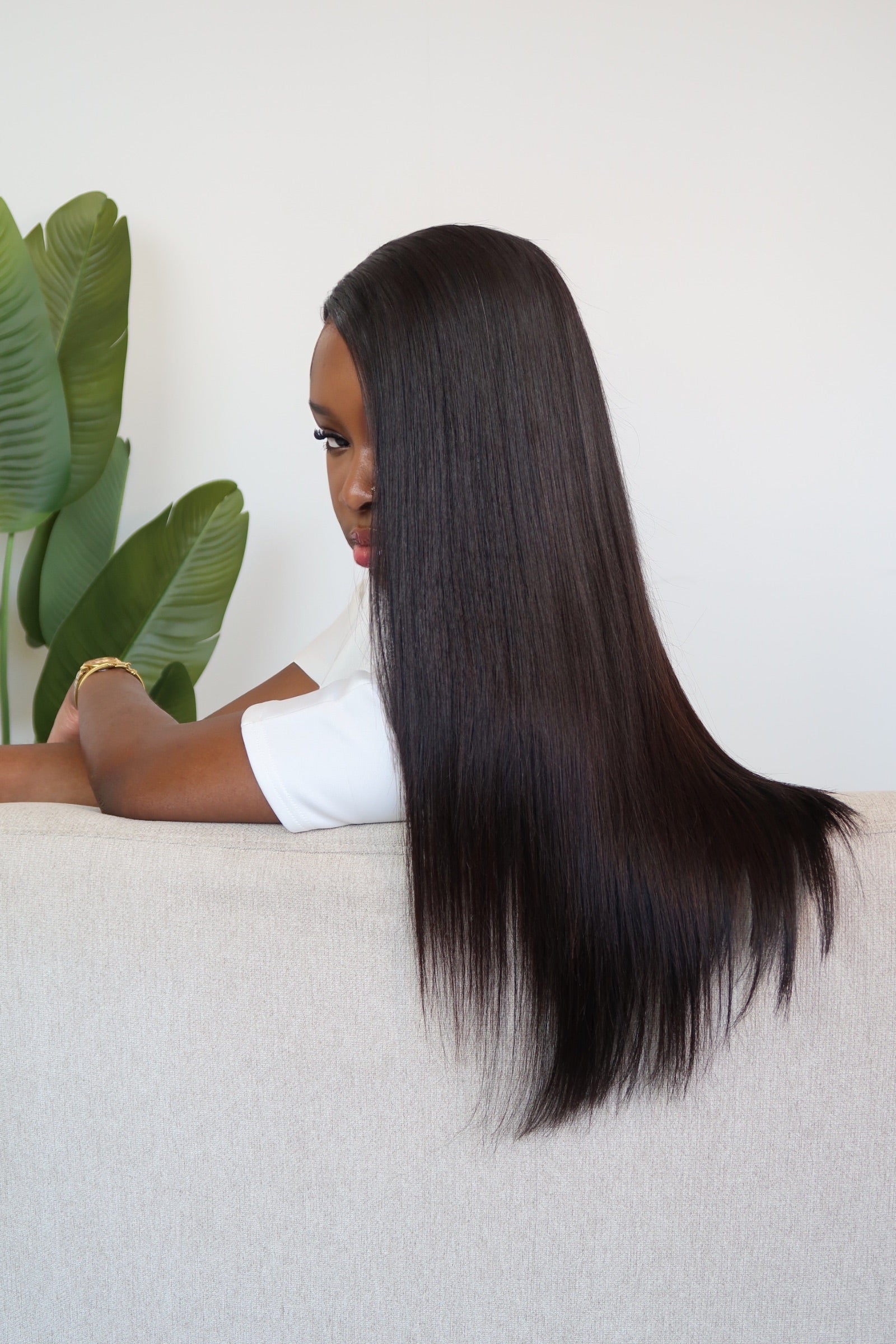 Luxury Raw Cambodian Straight wig photoshoot by Amami Antwerp